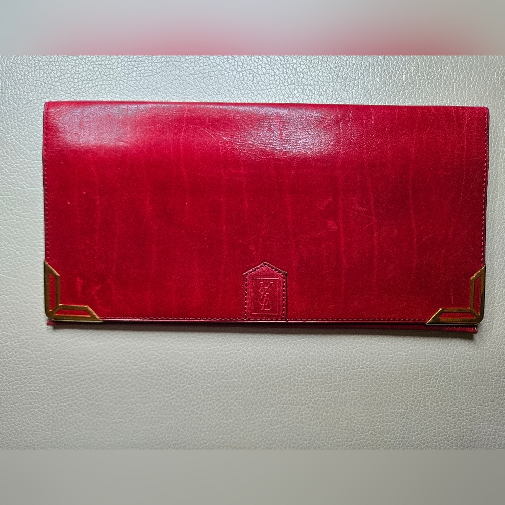 ✨️YSL BEAUTIFUL CHECKBOOK WALLET RED